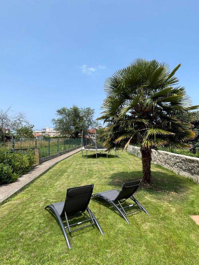 Apartamento La Santina Y Su Jardin Avilés Exterior foto