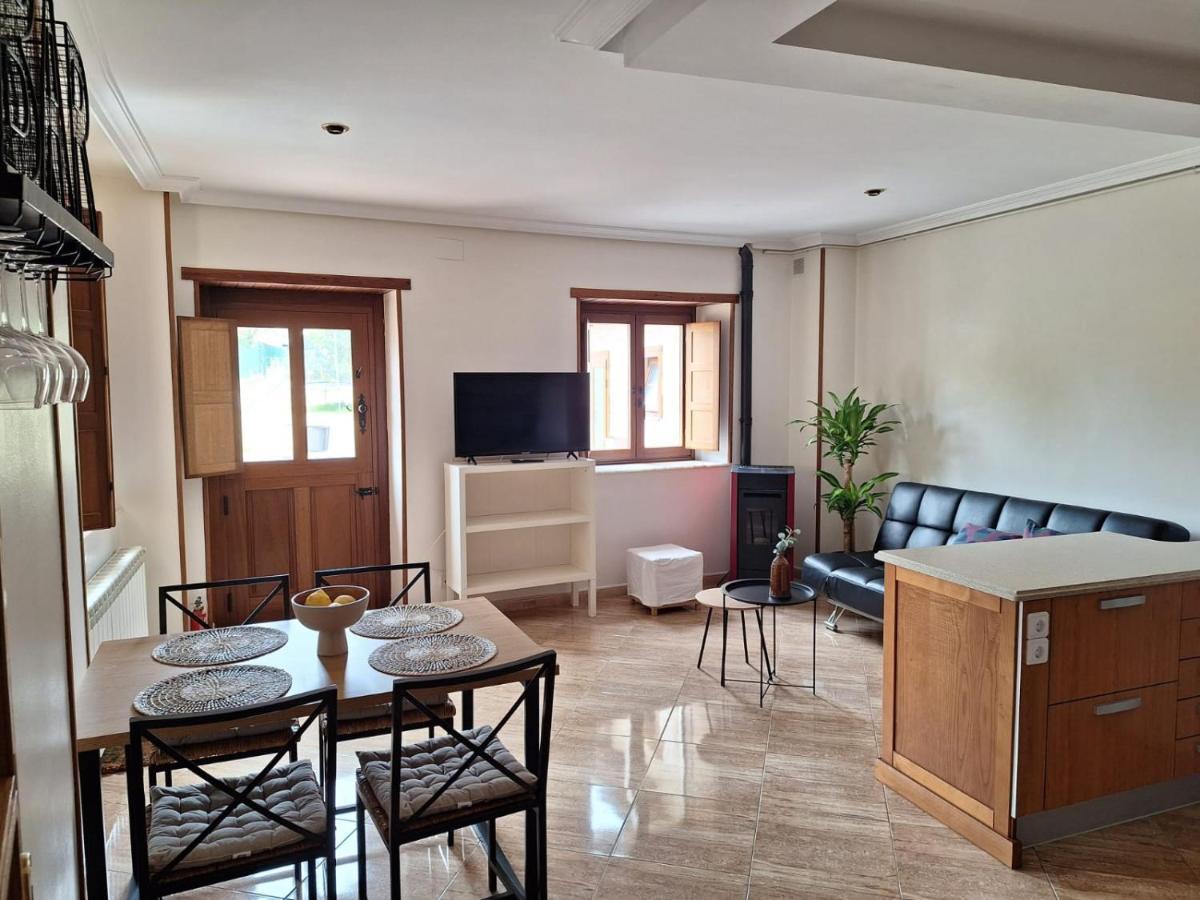 Apartamento La Santina Y Su Jardin Avilés Exterior foto