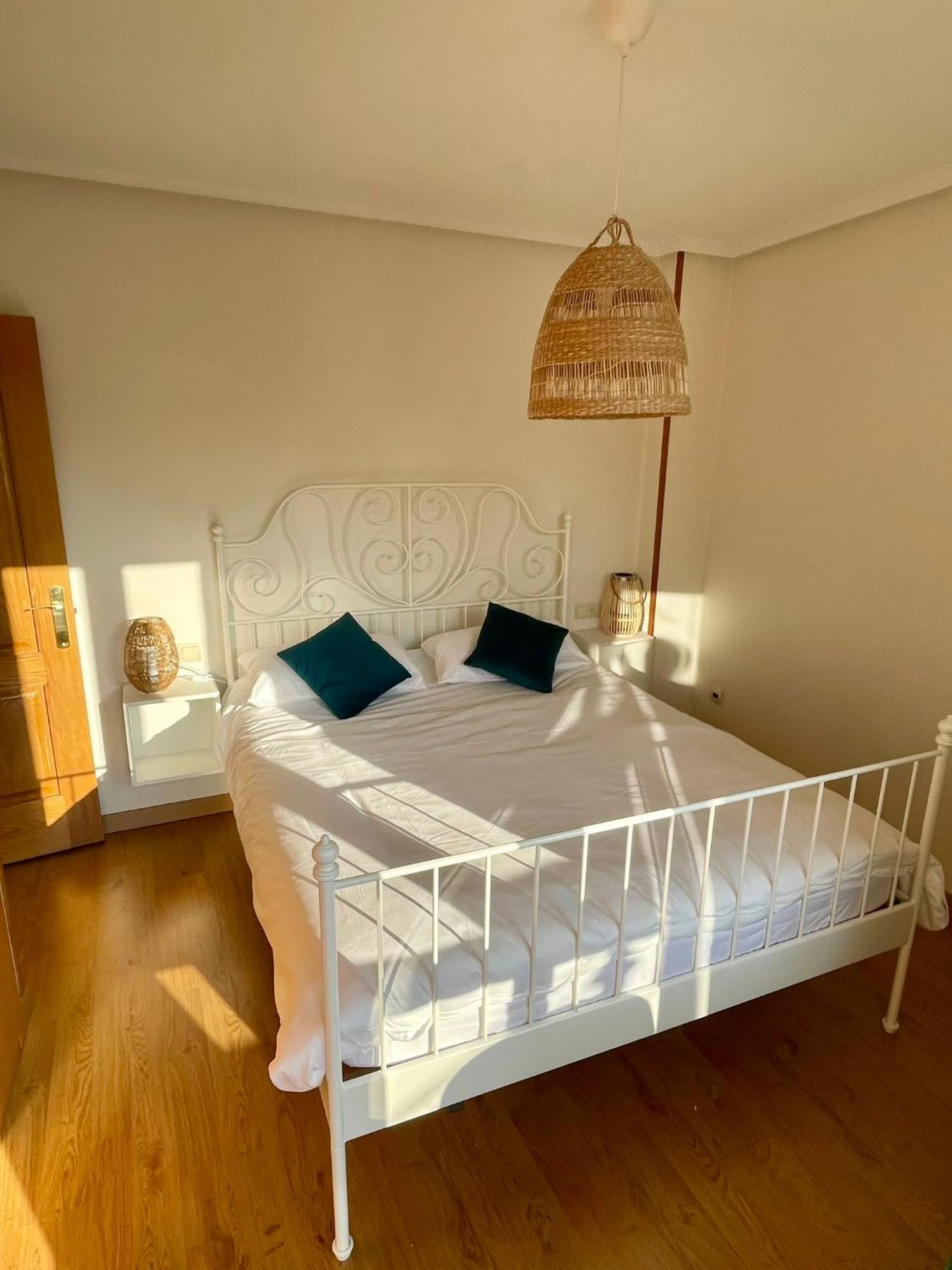 Apartamento La Santina Y Su Jardin Avilés Exterior foto